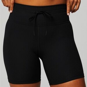 NWT Fabletics Oasis Black Ribbed Women's Shorts